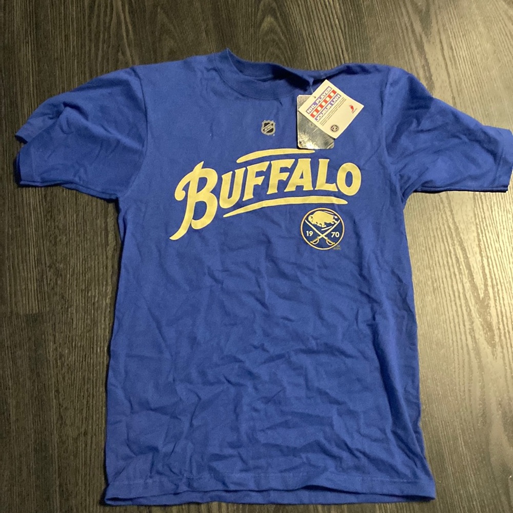 COPY - NWT🍍BUFFALO SABRES RYAN MILLER🍍SIZE MEDIUM 🍍